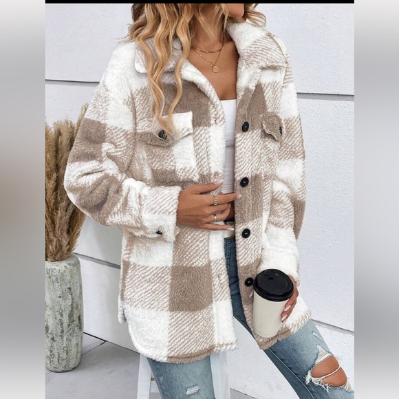 Cozy Buffalo Plaid Pattern Pocket Flannel Teddy Jacket Coat - Picture 2 of 5